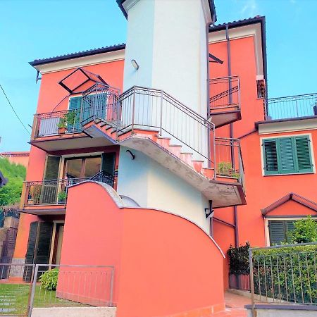 Luino - Scintilla di Lago Esterno foto